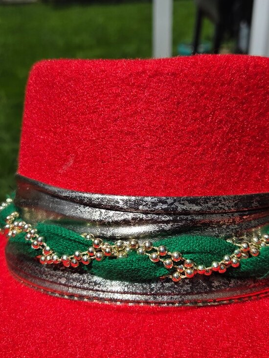 Women\'s Pigalle Red Wool Felt Western Hat Green Gold Metallic Band 7 1/8 main image 11